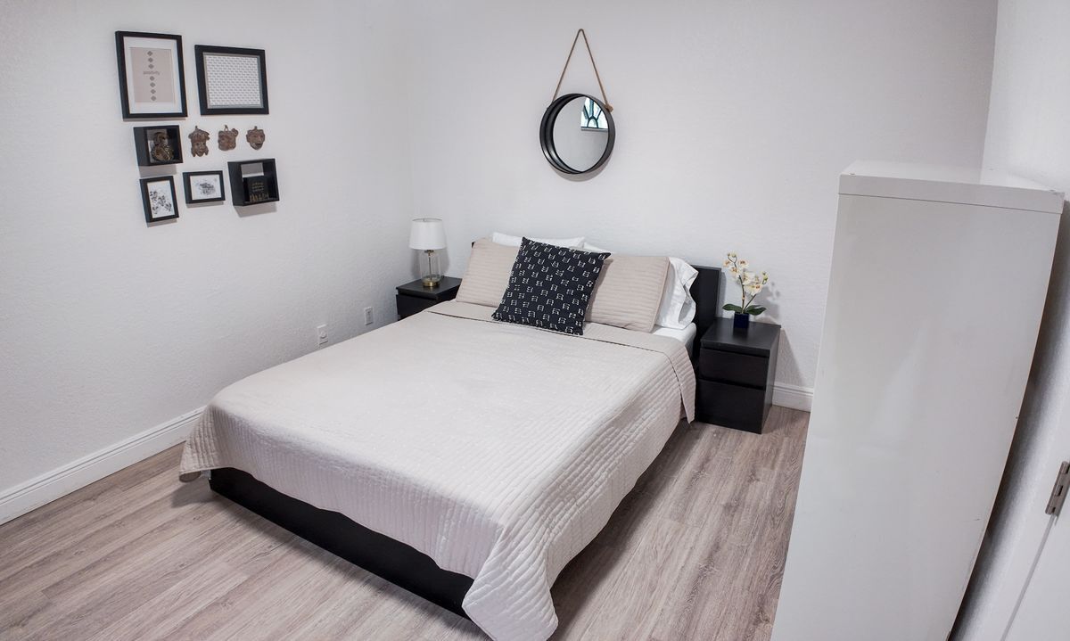 Building Photo - 8050 Severn Dr