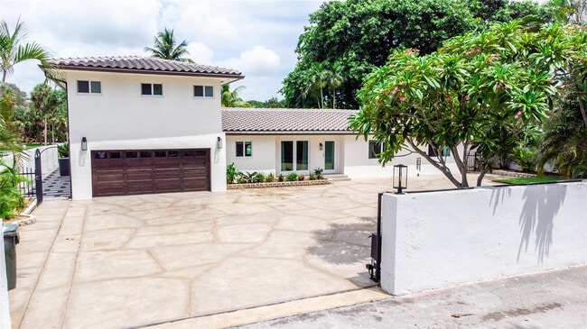 Building Photo - 2275 SW 44th St