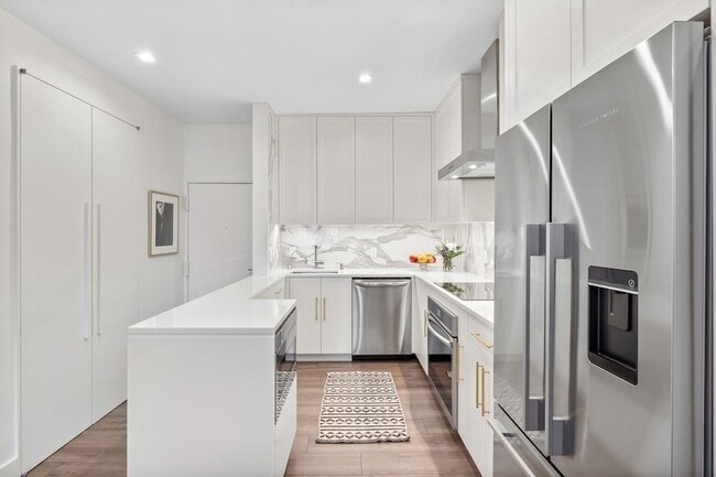 Building Photo - 43-49 van Wagenen Avenue Unit 4A