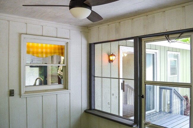 Building Photo - Central Hot Springs Village/Home/Unfurnished