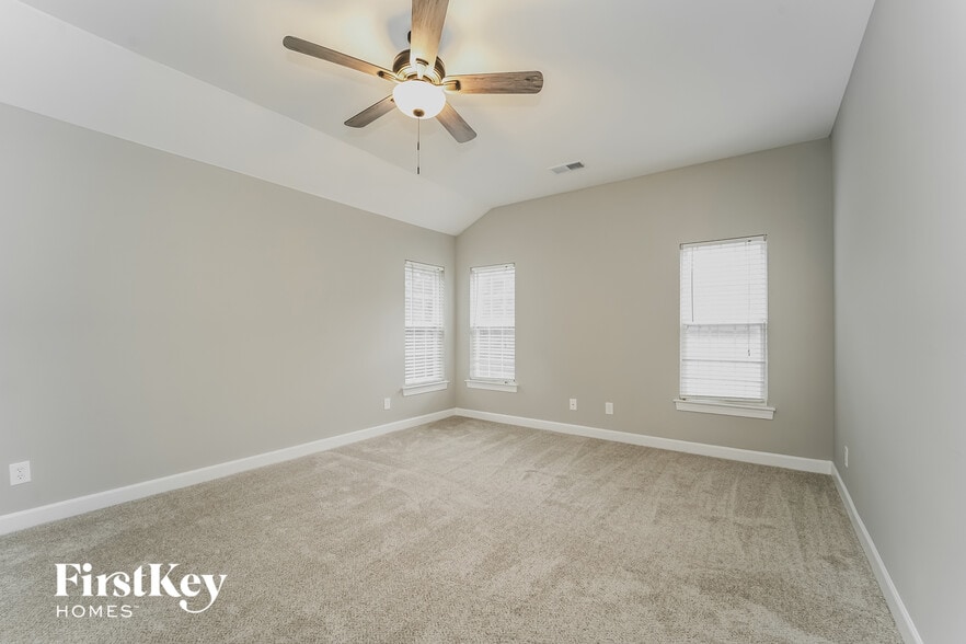 Building Photo - 1240 Blackstone Ct NW
