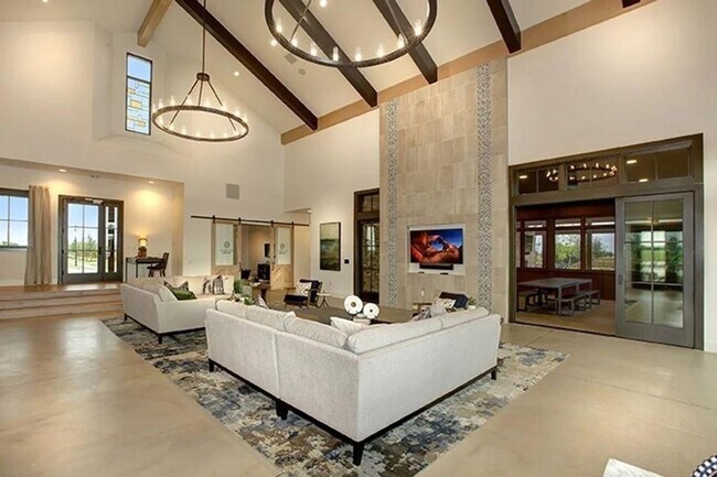 Building Photo - Spacious 4BR House in Forney , near by best elementary school
