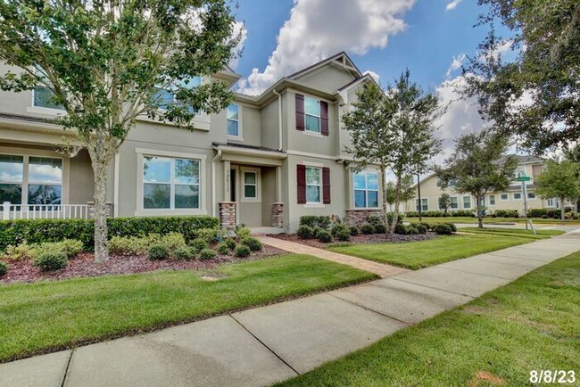 Building Photo - Beautifully Appointment 3/2.5 Modern Townh...