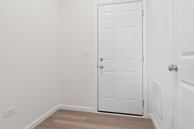 Building Photo - 24507 W Kroll Dr