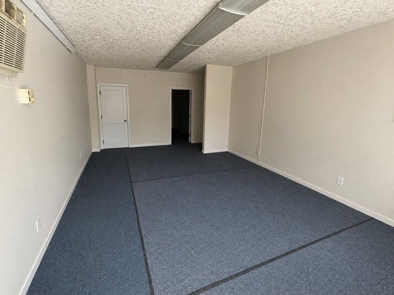 Building Photo - 106 N Denver Ave