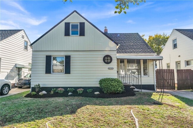 Primary Photo - 24330 Glenforest Rd