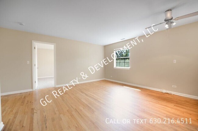Building Photo - 21 N Park Blvd