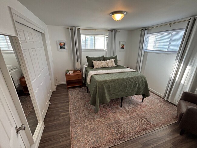 Building Photo - 517 N 900 W