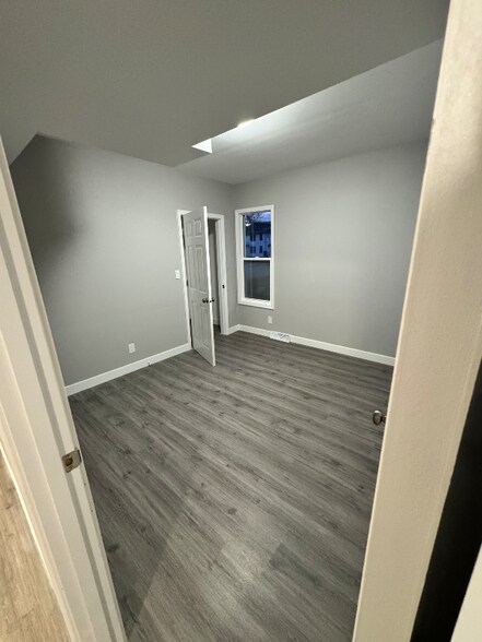 Building Photo - 2416 53rd St
