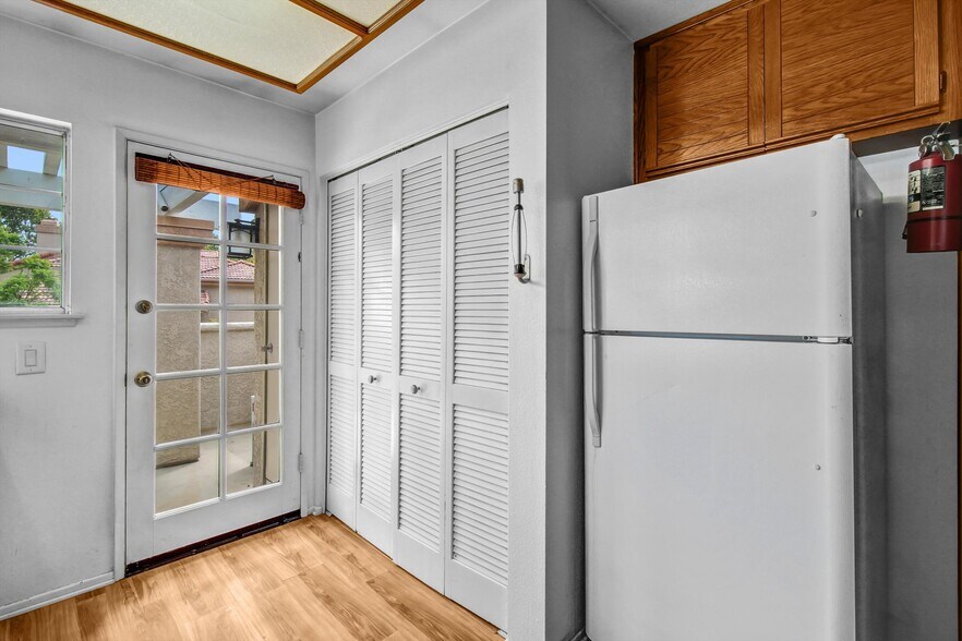 Building Photo - 23930 Arroyo Park Dr