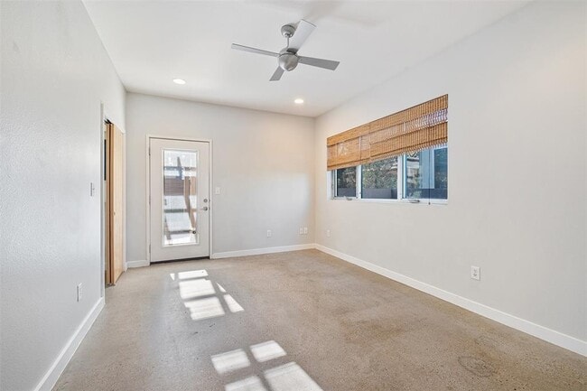 Building Photo - 5513 Agatha Cir