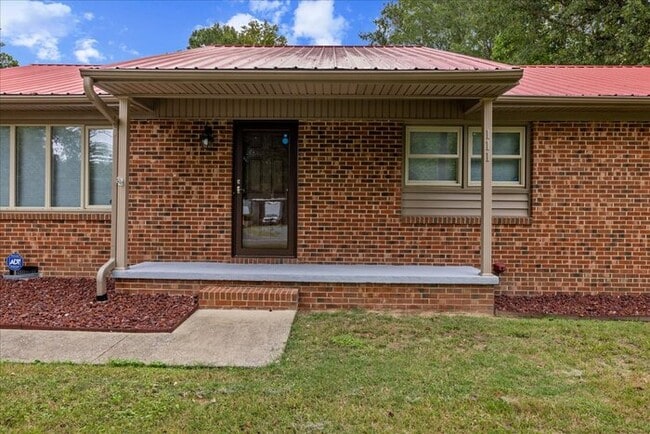 Building Photo - Ranch Style Home For Rent In Durham!