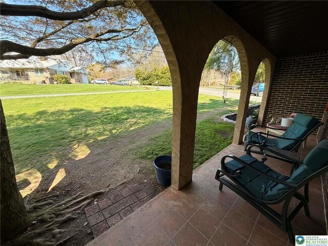 Building Photo - 1170 Oakhurst Dr