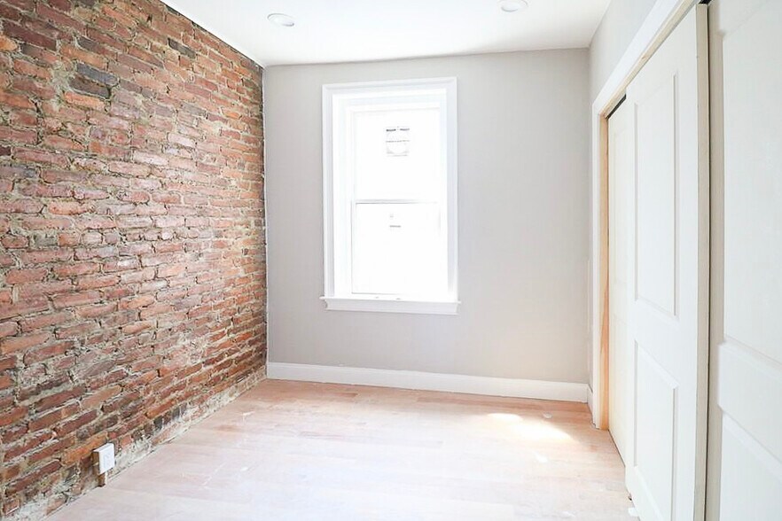 Building Photo - 414 Hanover St