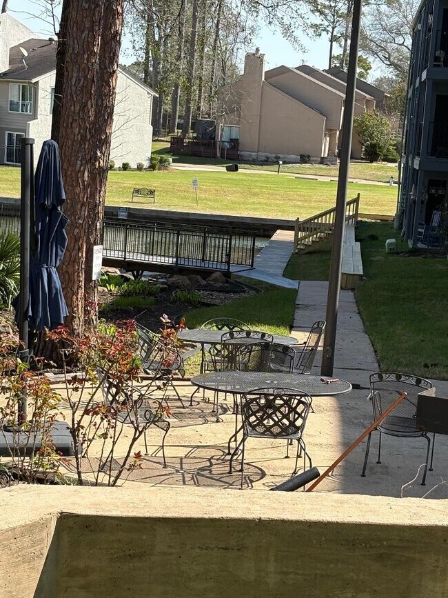 Building Photo - 12500 Melville Dr