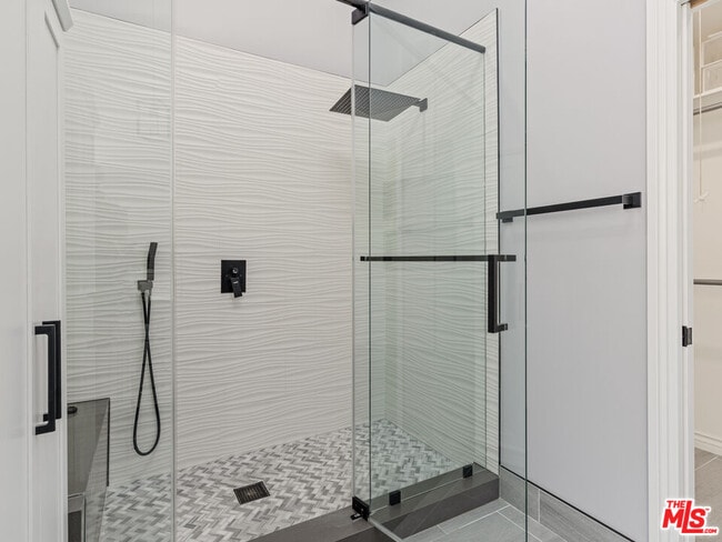 Building Photo - 7630 W 91st St