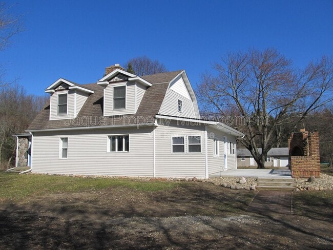 Building Photo - 6234 E V Ave