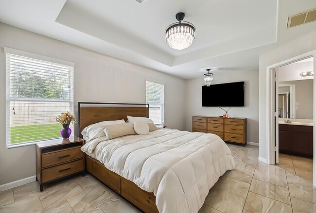 Building Photo - 2615 Magnolia Fair Way