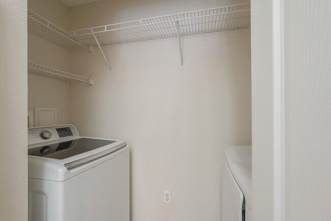 Building Photo - 2916 Tuscany Ct