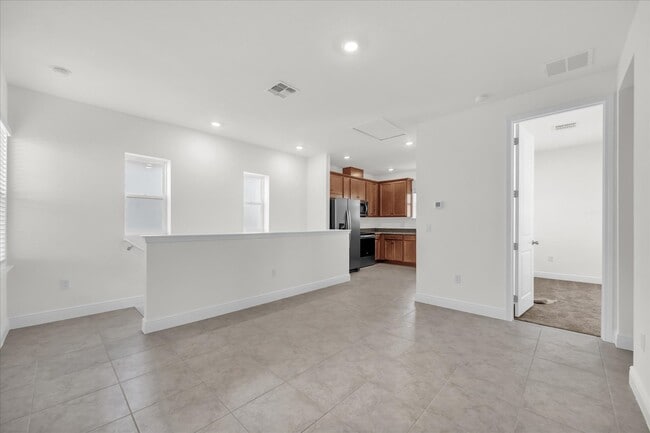 Building Photo - 10129 SODDY Aly