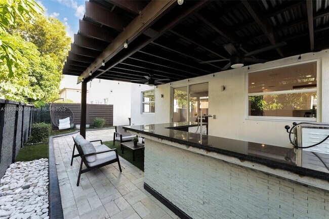 Building Photo - 11229 NW 44th Terrace