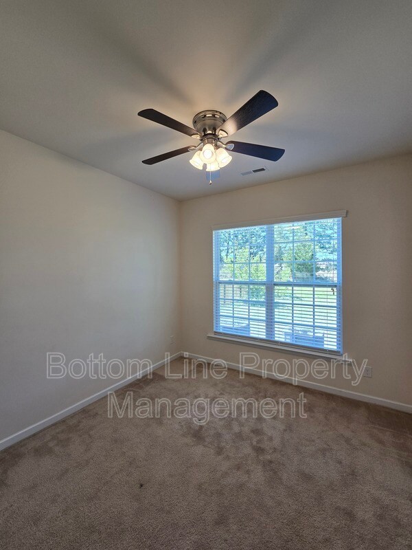 Building Photo - 10708 Sky Chase Ave NW