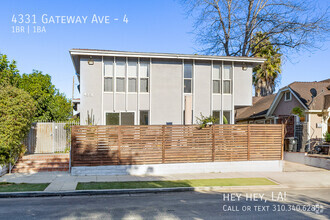 Building Photo - Silver Lake Apartment | One Bedroom | In U...