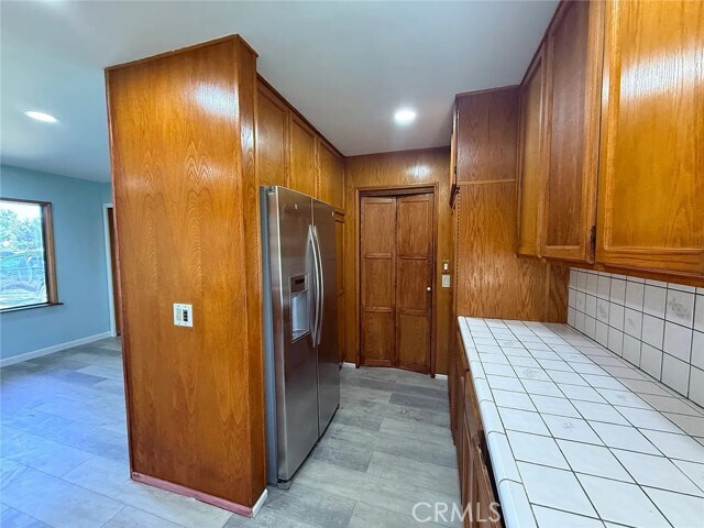 Building Photo - 17530 Chestnut St