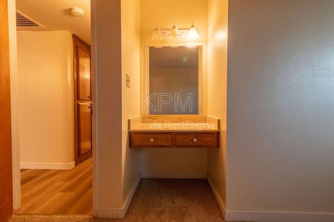 Building Photo - 422 Felton Way