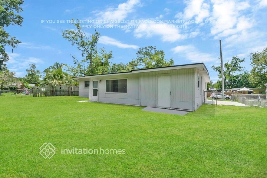 Building Photo - 2819 Parr Ct E