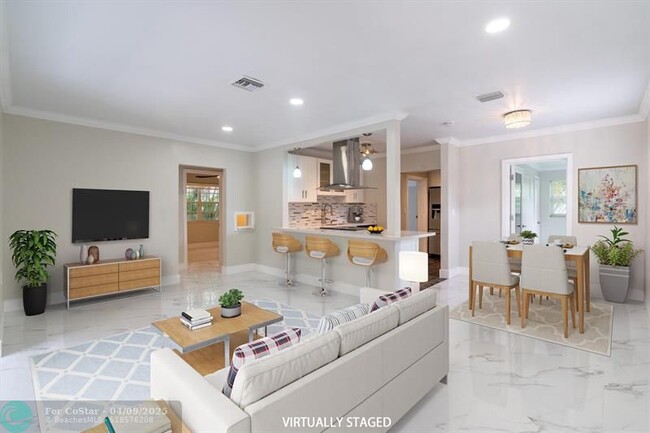 Building Photo - 510 SW 11th Ct