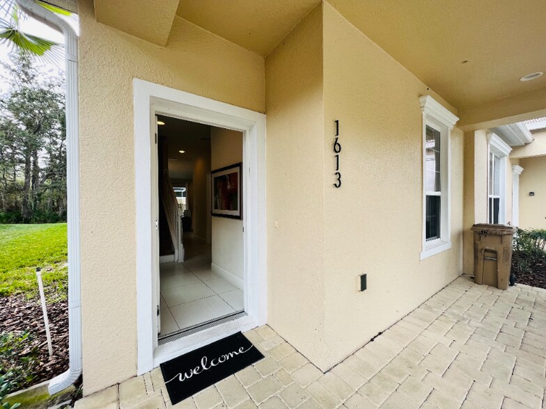 Building Photo - 1613 Tranquil Ave