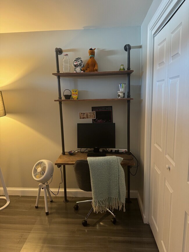 Building Photo - 23 Pleasant St