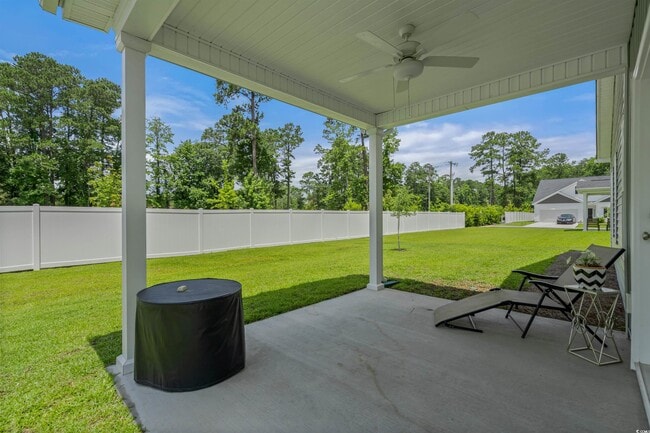 Building Photo - 655 Parker Ct