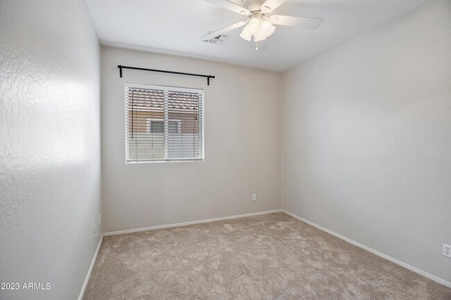 Building Photo - 3255 E Castanets Dr