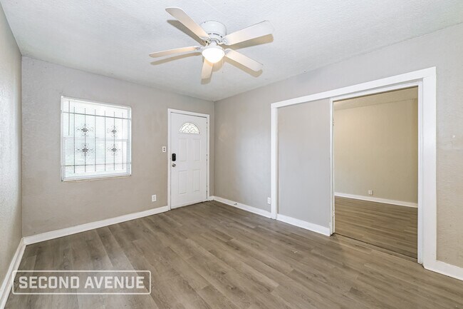 Building Photo - 4205 Connie St