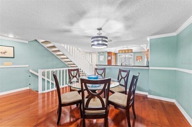 Building Photo - 737 Pinellas Bayway S