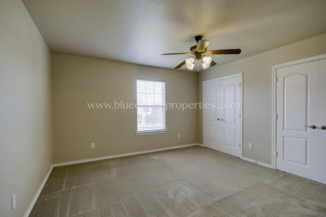 Building Photo - 706 Parkplace Ridge