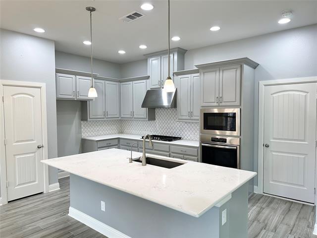 Building Photo - 6329 Saddlebrook Way