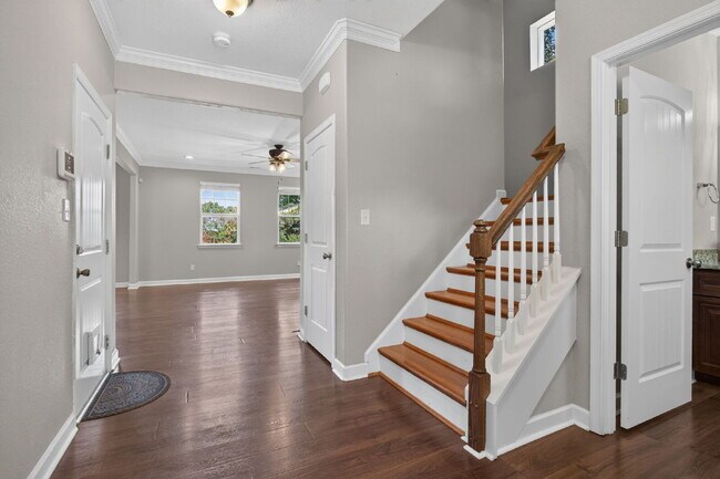 Building Photo - "Spacious 5-Bed featuring TWO PRIMARY SUITES with a beautiful backyard oasis in Norfolk!"