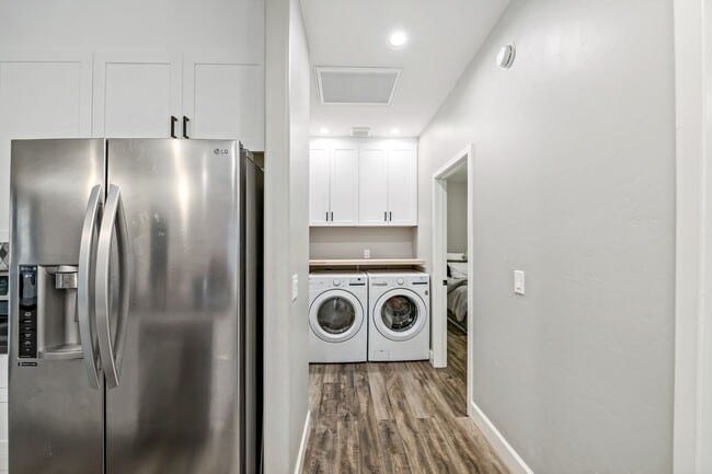 Building Photo - PRE-LEASE for August 2026 Gorgeous New Construction!