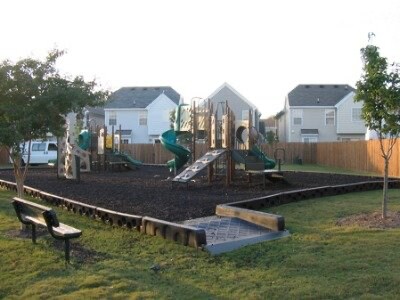 Building Photo - 5425 Port Royal Dr