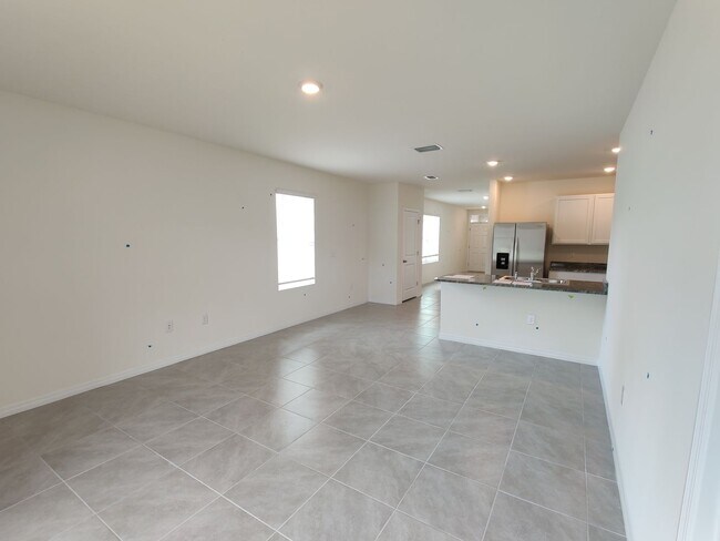 Building Photo - 32618 Canyonlands Dr
