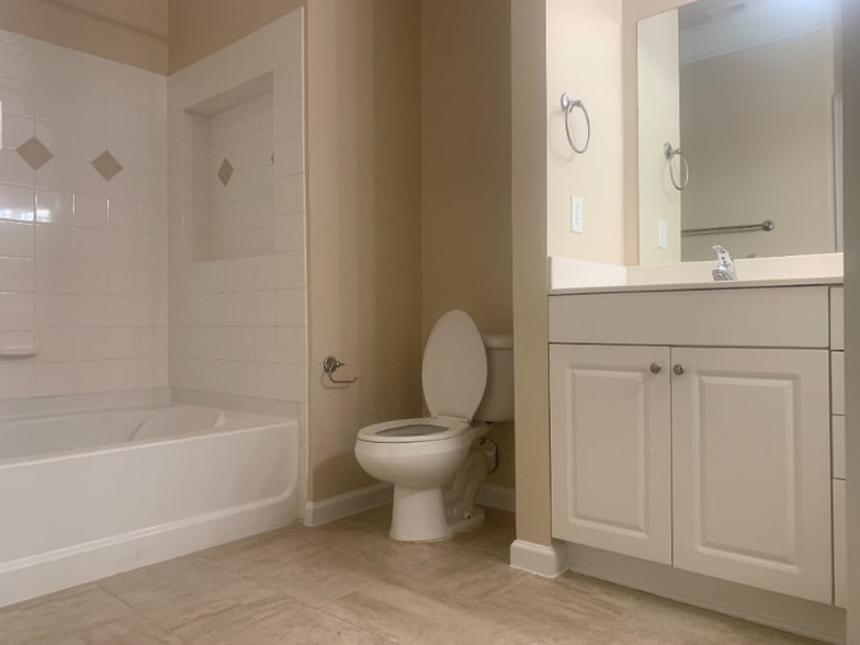 Building Photo - 505 Sunset View Terrace SE