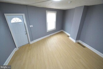 Building Photo - 1218 Hanson St