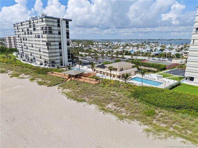 Building Photo - 10680 S Ocean Dr