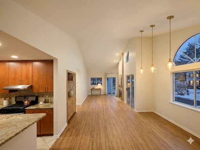 Building Photo - 1029 Courtland Dr