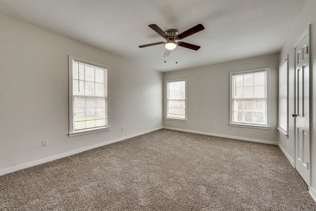 Building Photo - 4309 Martha Ln