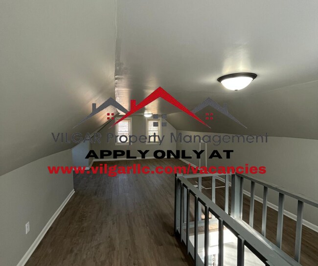 Building Photo - This is home!  1st Time rental, 3 spacious...