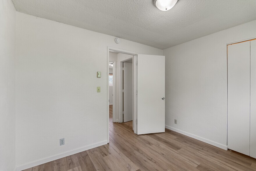 Building Photo - 141 16th St